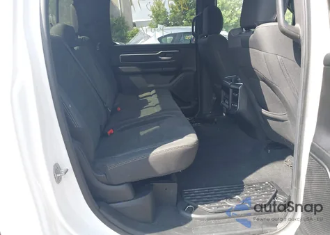 2019 Ram 1500 Big Horn/Lone Star 4X4 6'4 Box z USA, uszkodzony, nr VIN 1C6SRFMT8KN733898